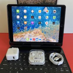 256GB Apple IPad Pro 10.5” (Retina Display/ latest iOS 15/ 2017 model) with keyboard & Accessories (Apple Pencil compatible)