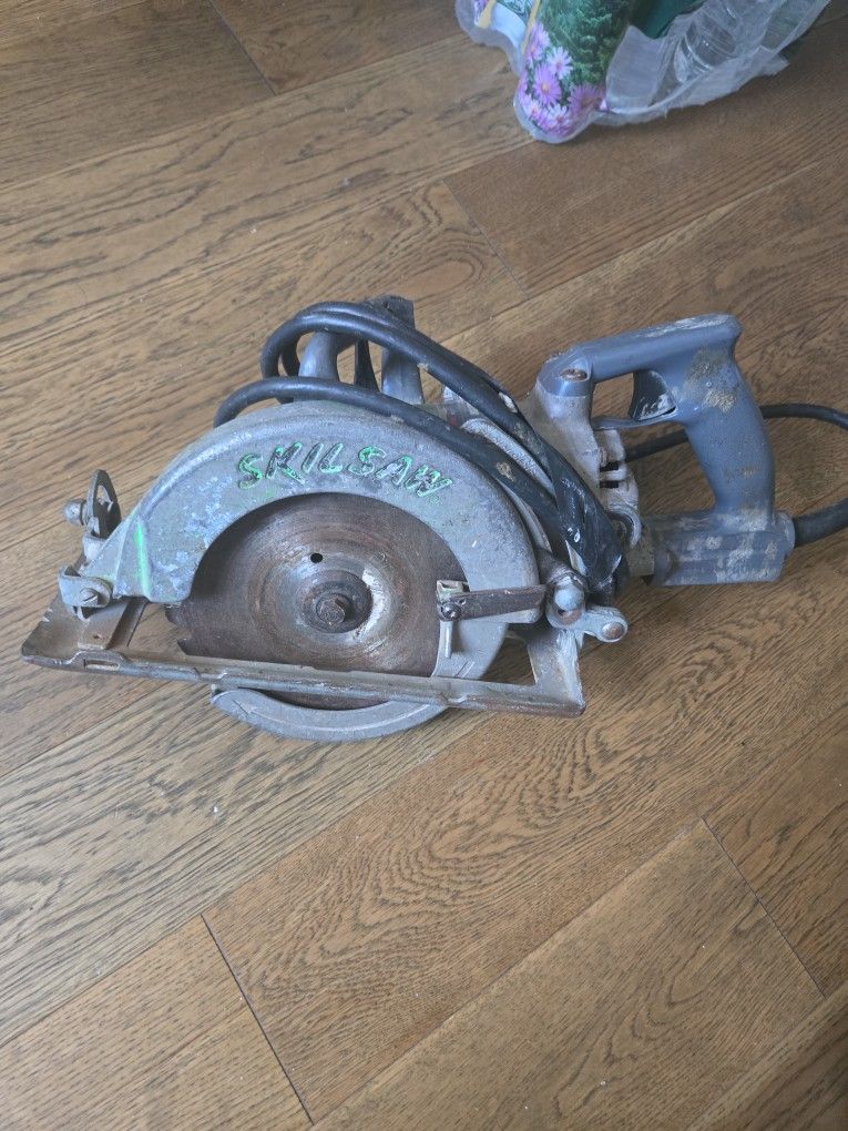 Skillsaw