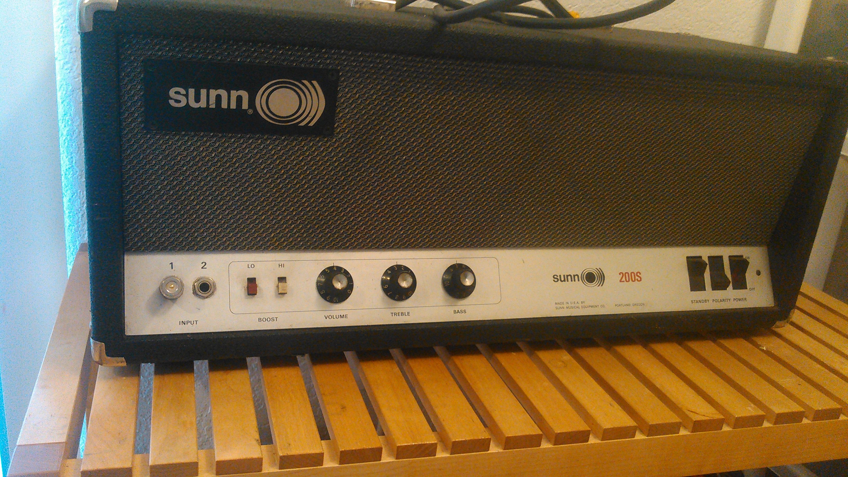 Sunn 200s tube bass amp