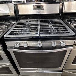 Stainless Steel Whirlpool 5 Burner Gas Stove In Excellent Condition!