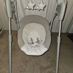 Graco Slim Spaces Compact Baby Swing $45 OBO