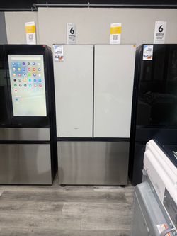 Samsung Bespoke 30 Cu Ft White Glass & Stainless Steel French Door refrigerator 😍