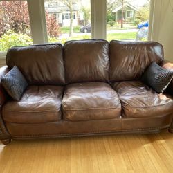 Leather couch, Brown