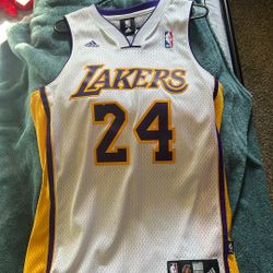 Kobe Bryant Jersey
