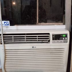 LG 10,000 Btu Window Ac