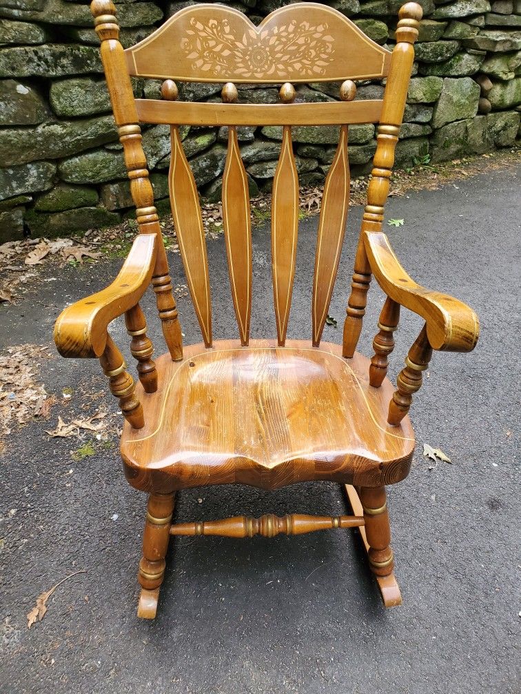 Wood Rocking Chair