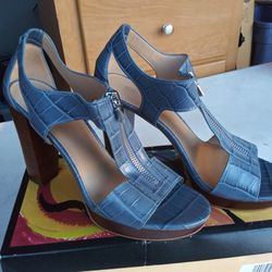 Mk New High Heels Size 7.5  $40 Firm  Pick Up Only Bonanza And Lamb 