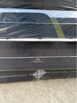 DreamCloud Premier cal -king  - Rest 16" Hybrid Mattress