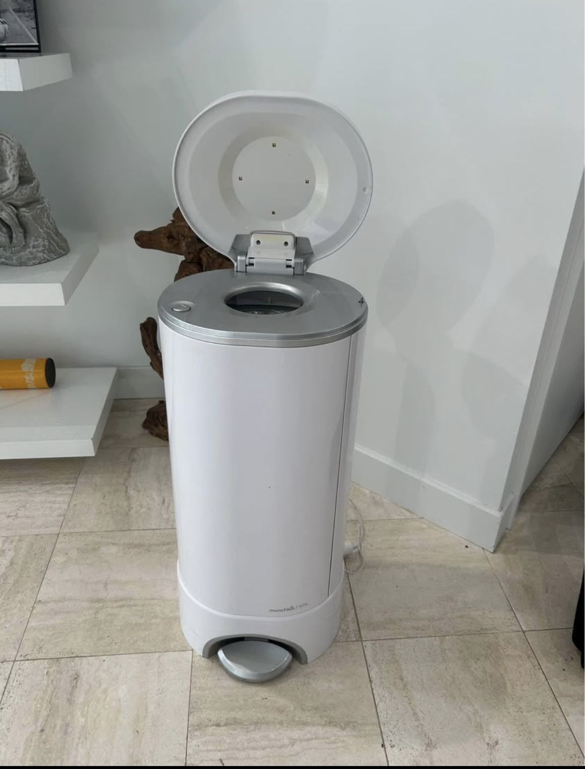 Munchkin Diaper Genie