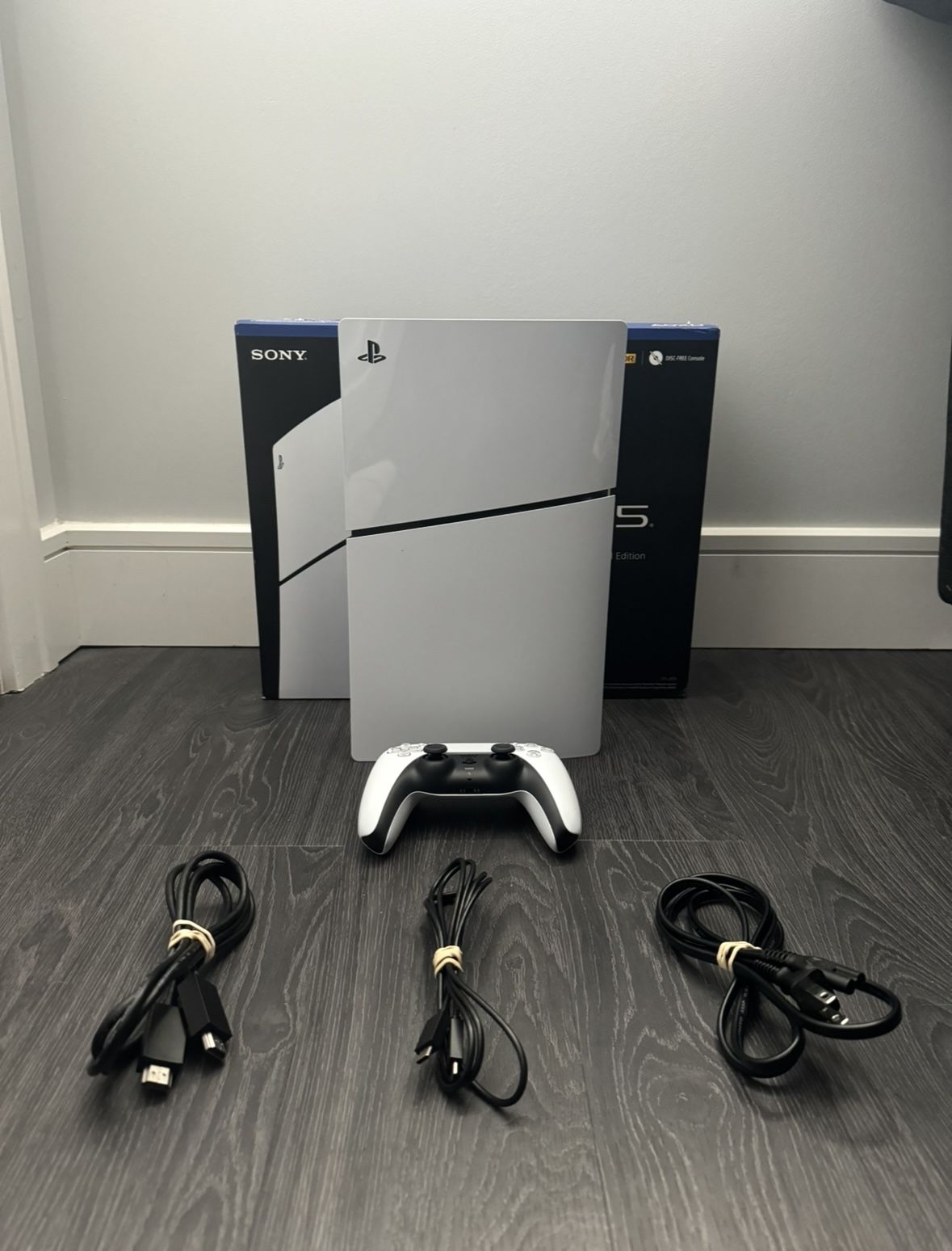 PlayStation 5 Slim Digital Edition 1 TB With Controller