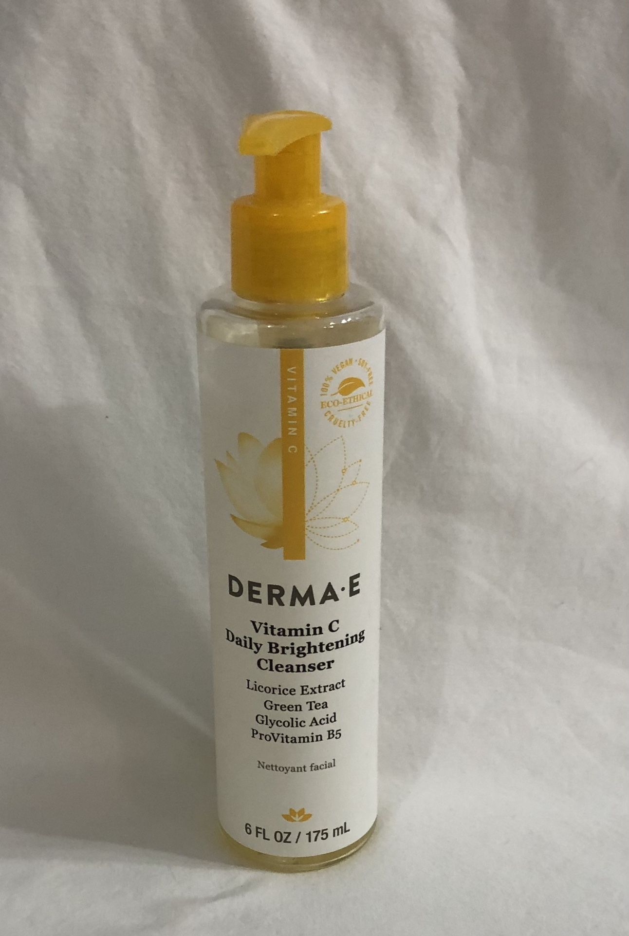 Cleanser & Exfoliant designed to rejuvenate your skin.6oz