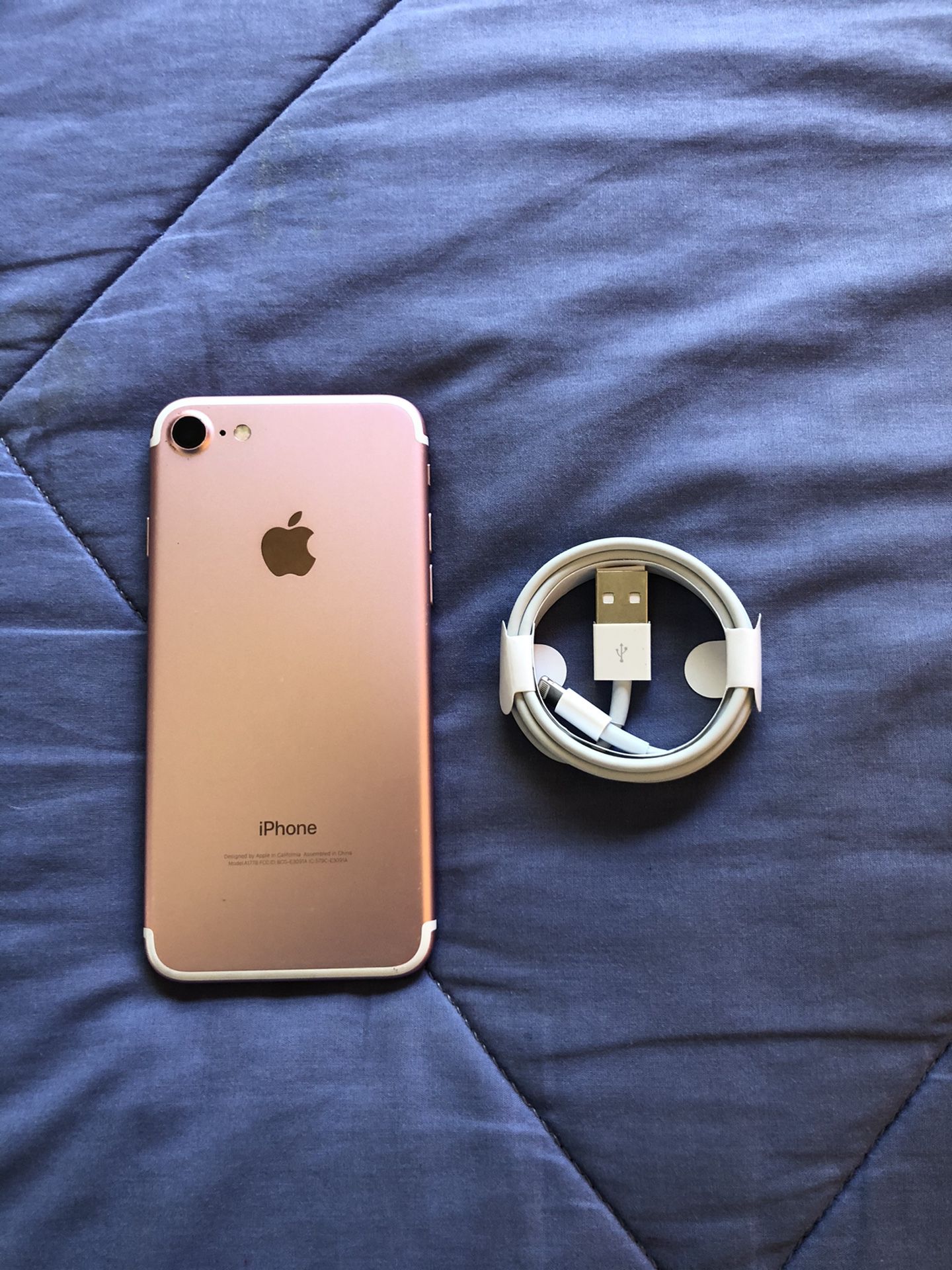 iPhone 7 Rose Gold 32GB Unlocked
