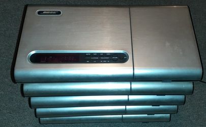 5 Bose Lifestyle Music Center 