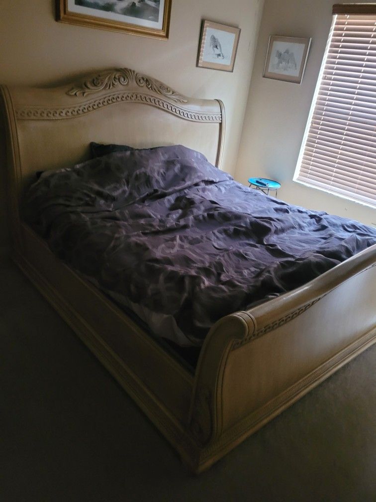 King size oak sledbed solid oak.