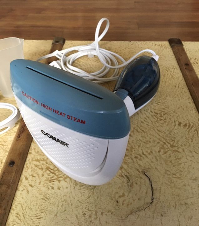 Con air steamer, excellent condition used once for traveling