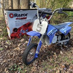 Razor Dirt Rocket Dirt Bike.