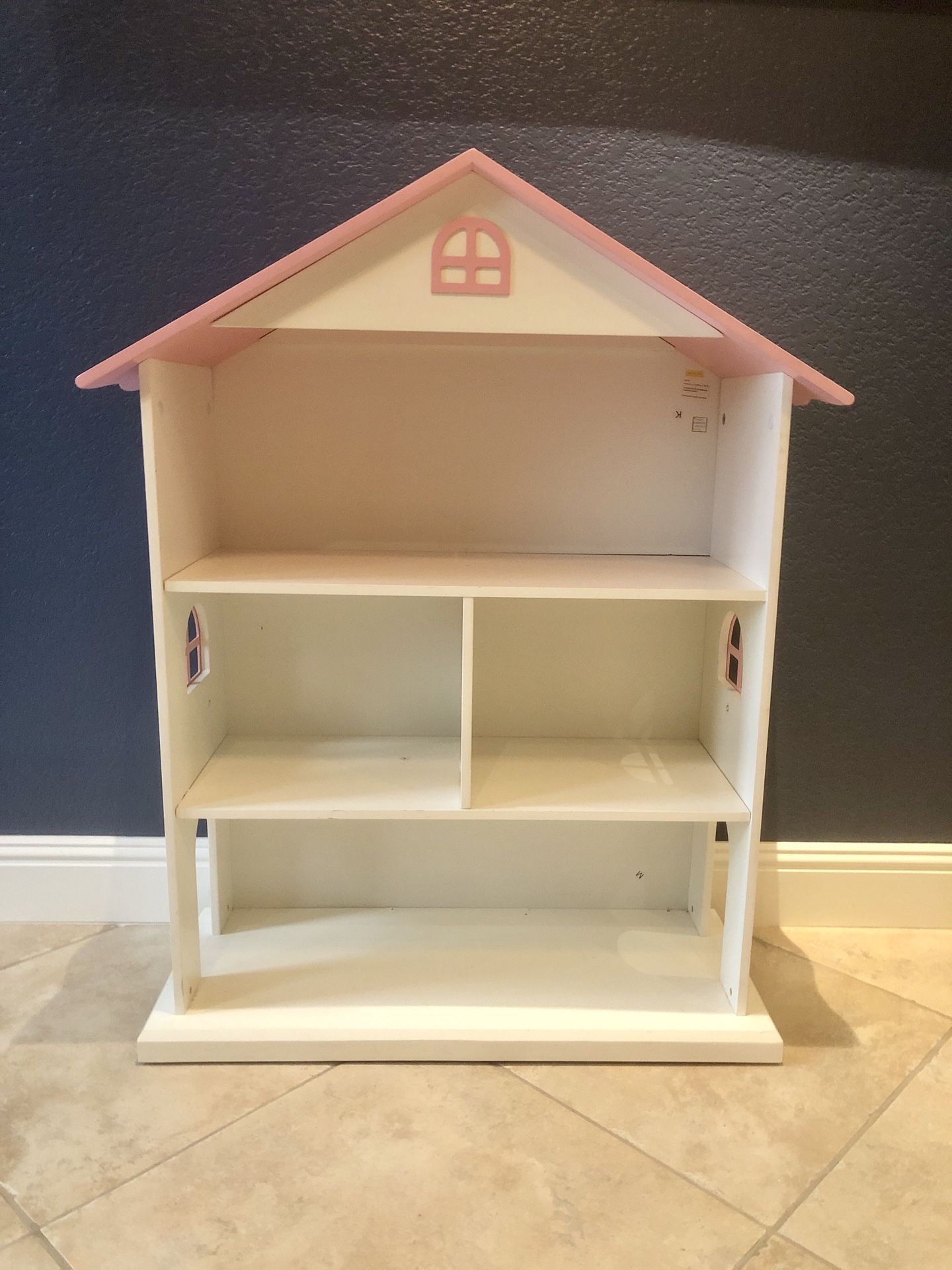 Dollhouse bookcase - pink and white
