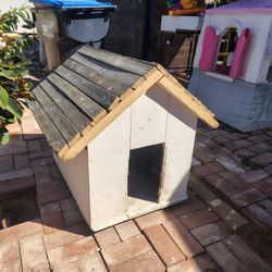 Dog Little House 
