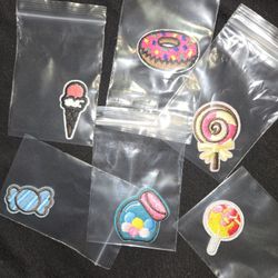 BRAND NEW CLOTHING IRON ON PATCHES NEVER USED SELLING TOGETHER