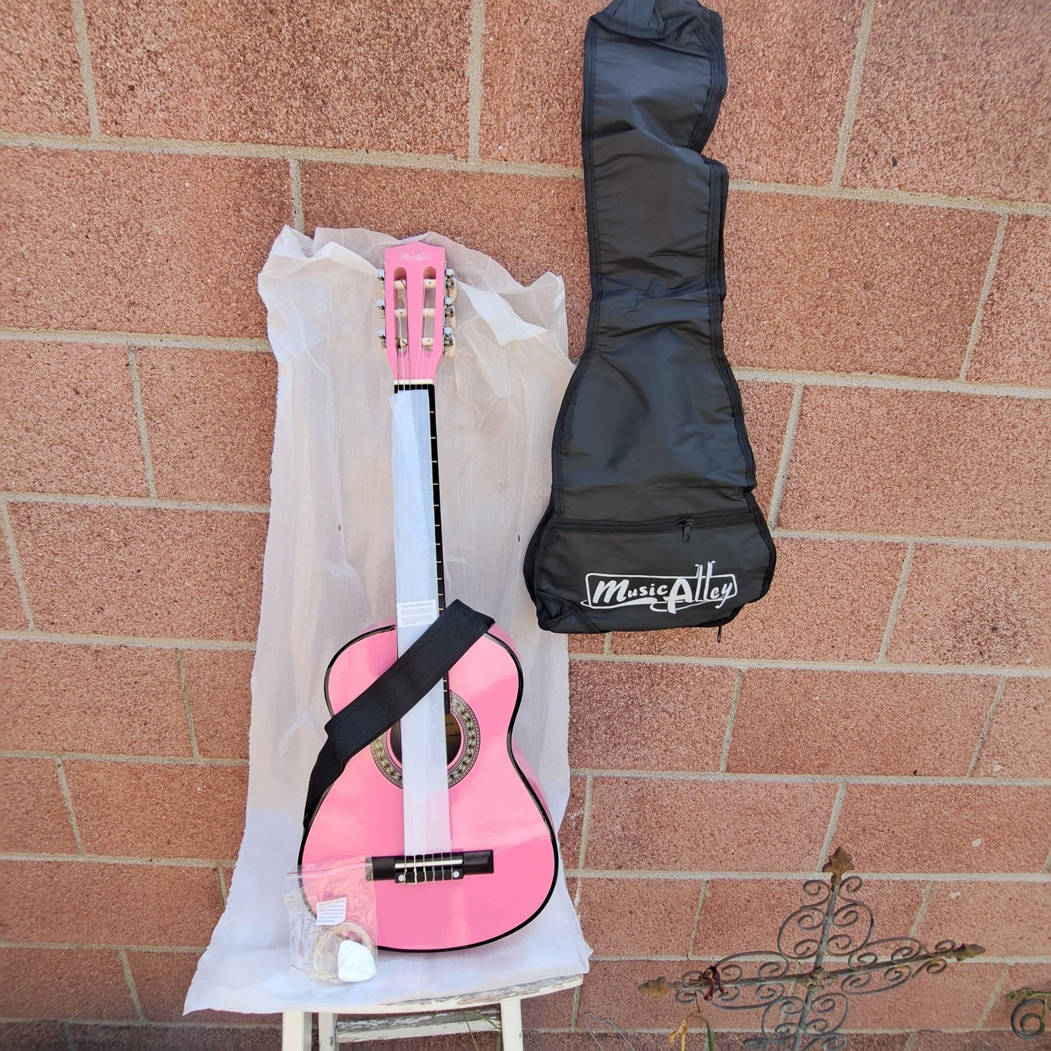 Guitar 🎸 Music 🎶 Alley NEW