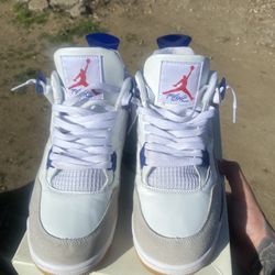 Jordan4s Size10.5 80$