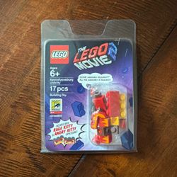 The LEGO 2 Movie SDCC 2018 *EXCLUSIVE* Apocalypseburg Unikitty 17 pcs