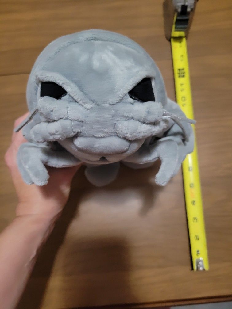 11.8'' Realistic Grey Giant Isopod Plush Toy Marine Life Stuffed Animal Insect Simulation Worm Lice Pillow Isopod Arthropod Toys Doll (11.8'', Grey Gi