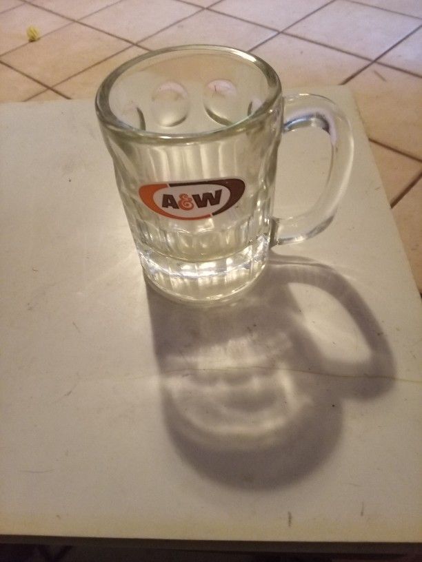 Vintage Root Beer bear Mug