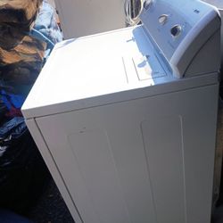 Washer An Dryer Good Conditions  Lavadora Y Secadora 