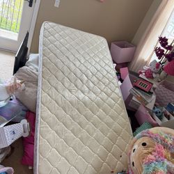 Beautiful New Girls Room Furniture And Decor make Offer ! See All Photos Prices Below