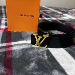 Regal Elegance: The Louis Vuitton Black Gold Belt