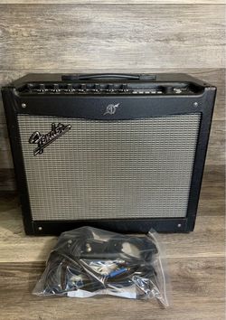 Large Fender Mustang 3 III V.2 Version 2 Amp with Fender Mustang MS2 Foot Pedal Switch