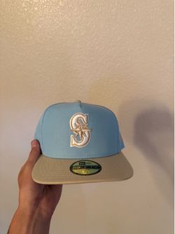 Seattle fitted Sz7 1/8
