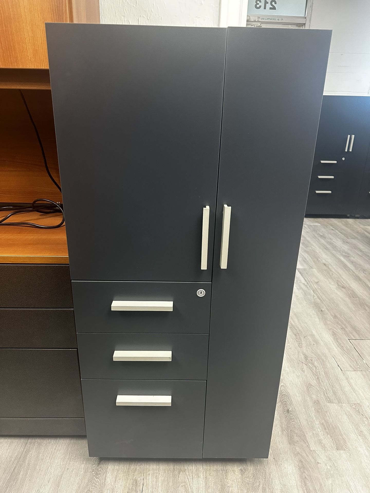 OFFICE/HOME FILE CABINET COMBO STORAGE CABINET