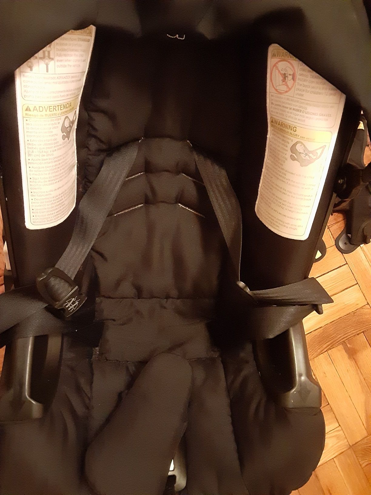 Doona stroller car seat with rain cover and sun shield