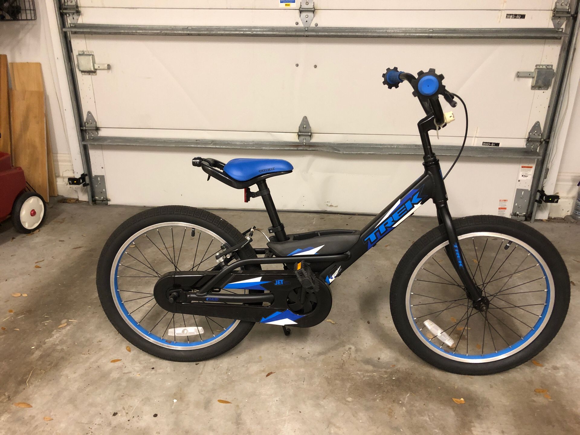 Trek Boy’s 20” Hybrid Bike
