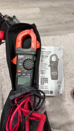 Digital Clamp Meter