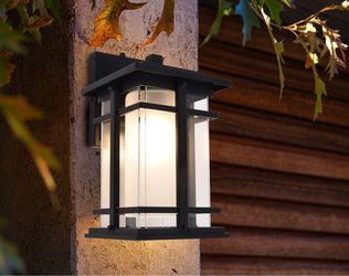 Lutec Craftsman Style Outdoor LED Wall Lantern
