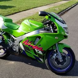 Classic Kawasaki Ninja Zx6 Very Clean