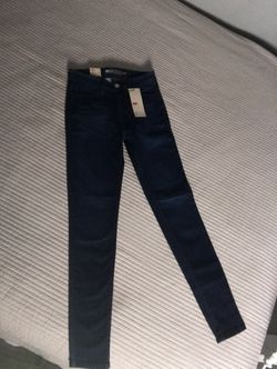 Levi’s Jean Legging Size 2 (woman)