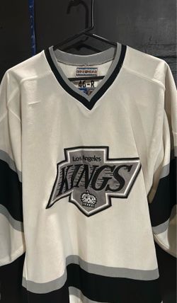 L.A. KINGS JERSEY