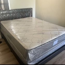 NEW MATTRESS QUEEN SIZE PLUSH WITH BOX SPRING 