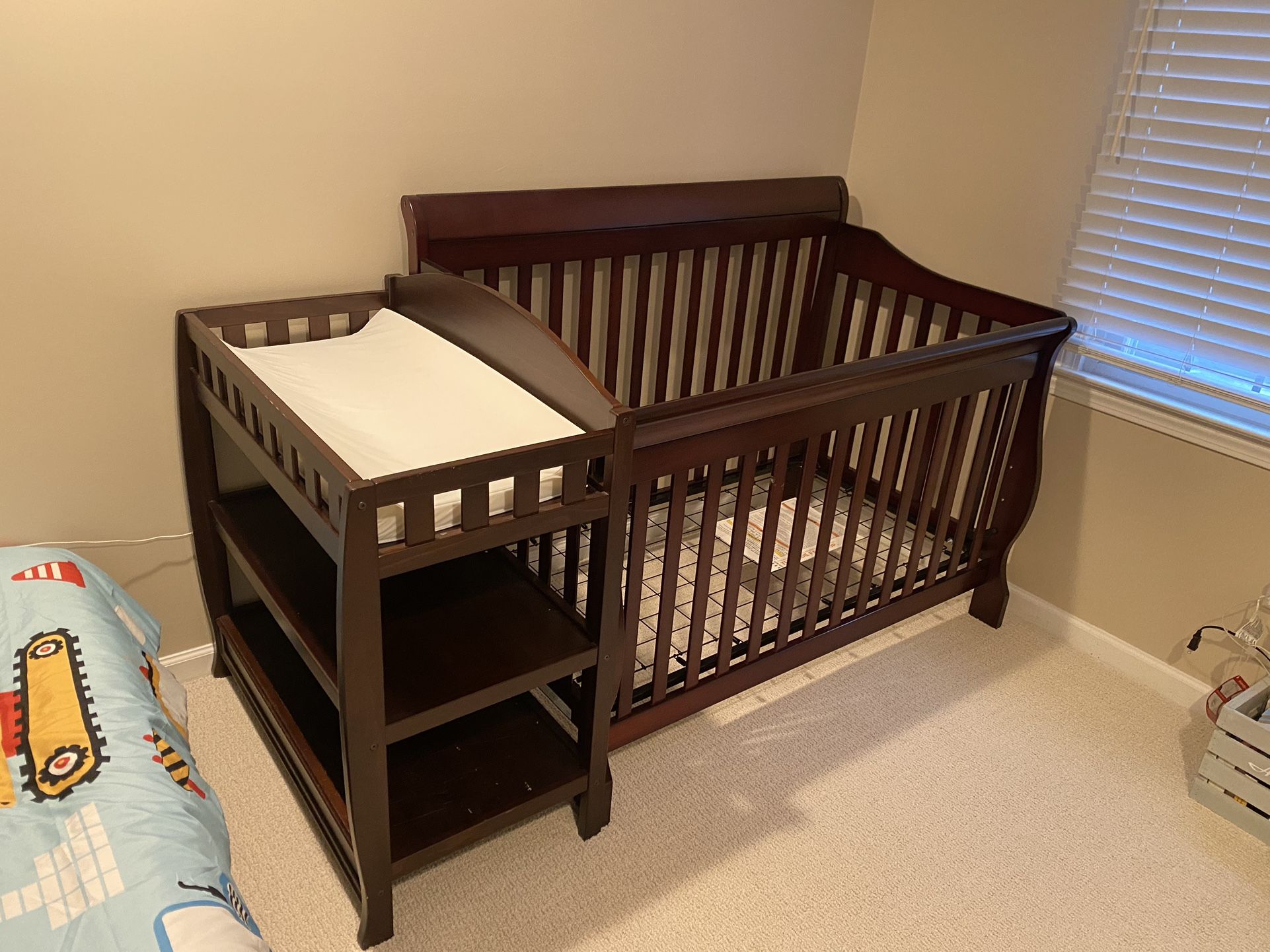 Delta Children Nursery Set! - Crib & Changing Table (Espresso Cherry)