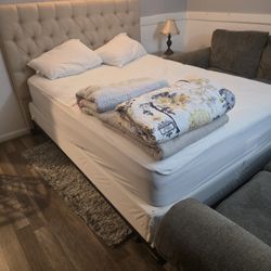 Queen Bed With Headboard  Metal Frame 