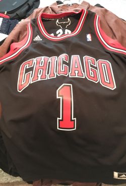 Rose bulls jersey size xl