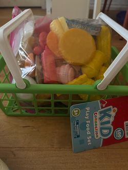Kid Connection Play Food Set