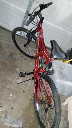 Mongoose XR-75 Mountain bike