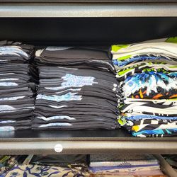 LOT OF SARONGS 400pcs  Mix &Match