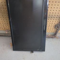 20 Inch TV With Wall Mount 