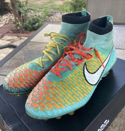 Nike Magista Obra Soccer Cleats Men's Size 8 Turquoise Flyknit for Sale in San Antonio, TX - OfferUp